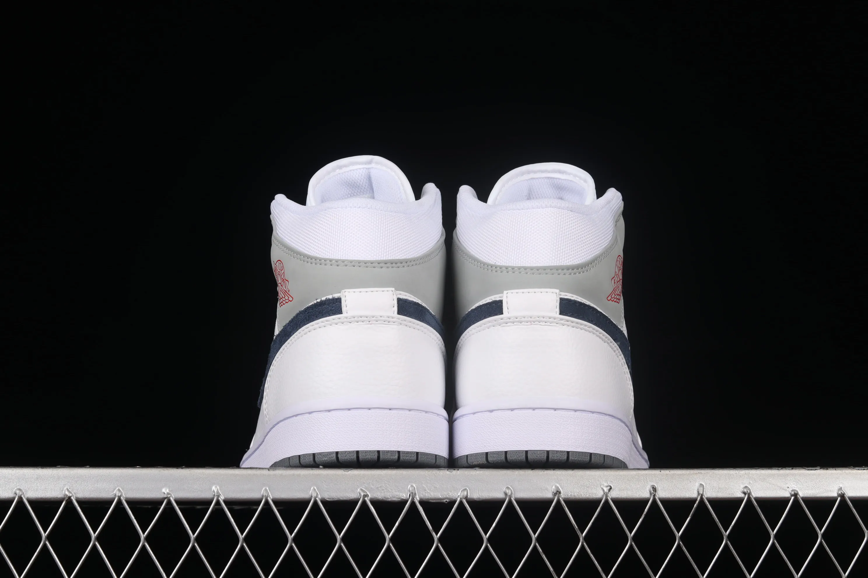 All categories Air Jordan Jordan series basketball shoes Air Jordan 1 Mid Z version Air Jordan 1 Mid AJ1 Joe 1 simple white and gray mid-top retro basketball shoes DR8038-100